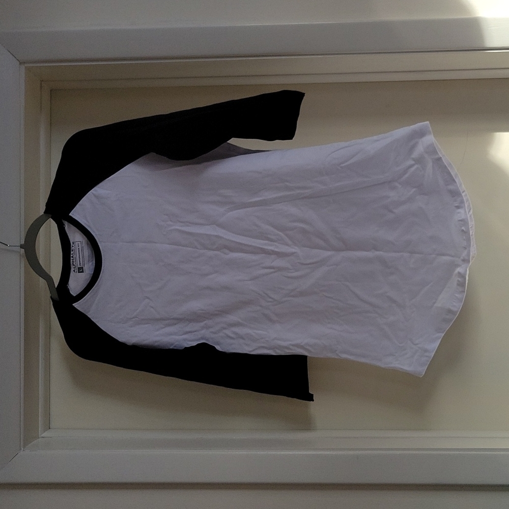 Brand New Alphalete 3/4 Sleeve Tee - white with black sleeves